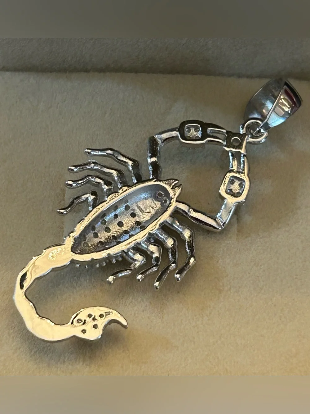 1.00CTW Pave’ Moissanite 925 Sterling Silver Scorpion 🦂 Pendant Men’s Necklace